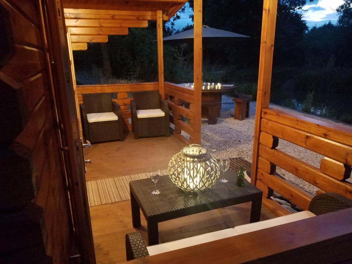 West Pool Cabin Лінкольн Екстер'єр фото